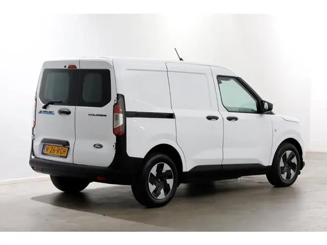 Ford E-Transit Courier