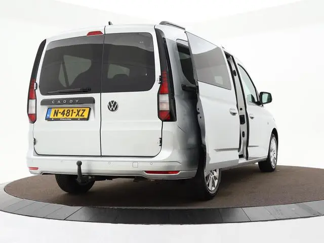 Volkswagen Caddy Maxi 1.5 TSI 7p · Navigatie · P-Sensoren · 7. Persoons · Stoelverwarming · Trekhaak...