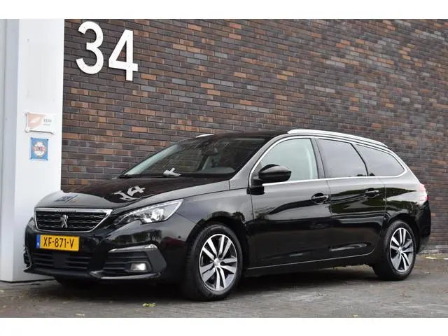 Peugeot 308 SW 1.2 PureTech Blue Lease Premium