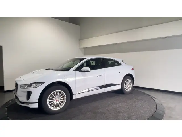 Jaguar I-PACE