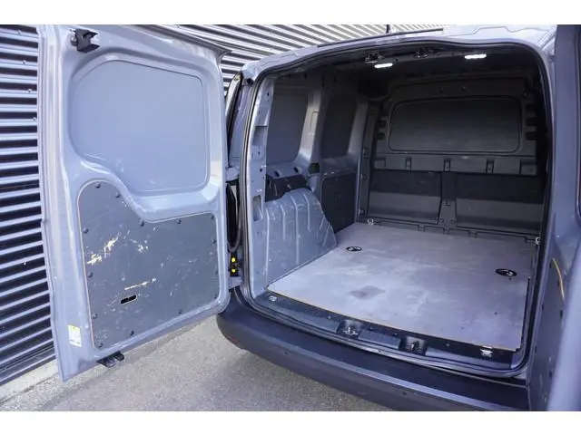 Volkswagen Caddy Cargo 1.5 TSI 115pk  Benzine  Automaat Navigatie Apple Carplay Parkeersensoren Crui...