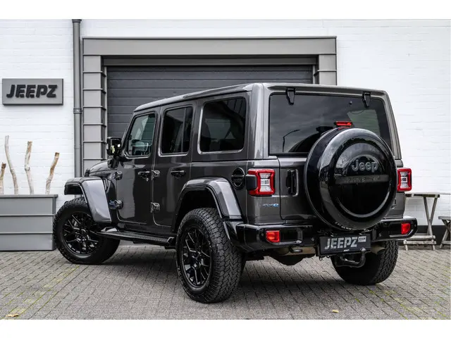 Jeep Wrangler Unlimited 4xe Sahara - Jeepz Edition