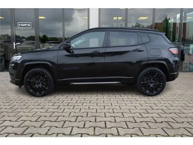 Jeep Compass 4xe 240 Plug-in Hybrid Electric S | ACC | 360 Camera | Leder |