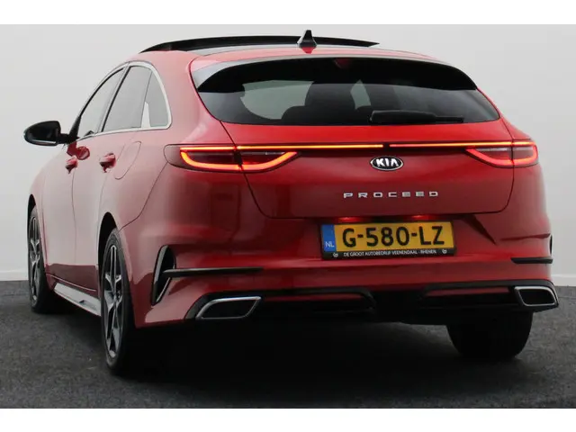 Kia ProCeed