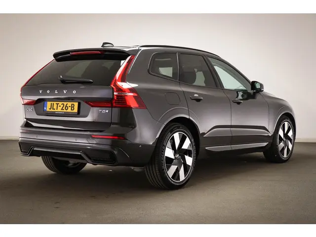 Volvo XC60 2.0 T8 Plug-in hybrid AWD Plus Bright | LUCHTVERING | ACHTERBANKVERWARMING | DAB | APPLE...