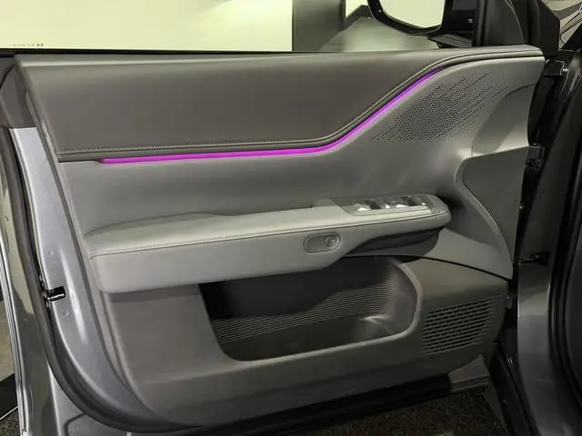 XPENG G6