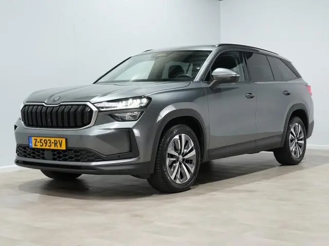 ŠKODA Kodiaq 1.5 TSI 150pk DSG MHEV First Ed. 7p. | Trekhaak | Navigatie | Camera | Stoelverw. 243