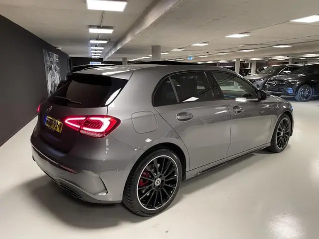 Mercedes-Benz A-klasse 250 e Premium Plus | Pano | Sfeerverlichting | Stoelverwaming