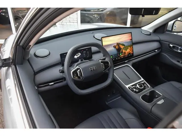 Geely Starray EM-i