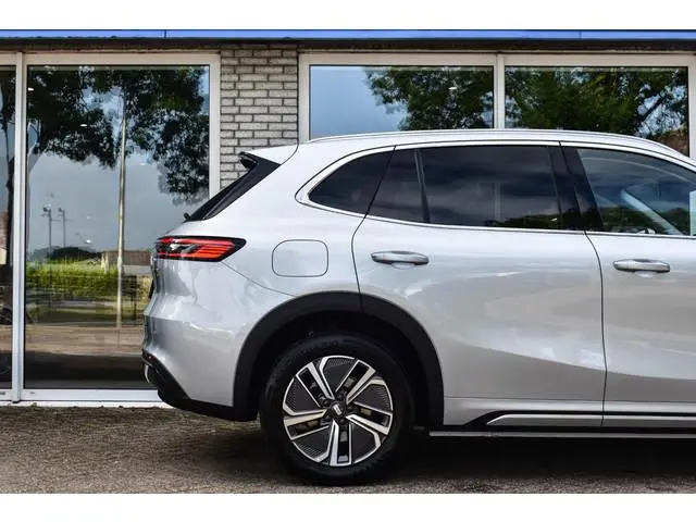 Geely Starray EM-i