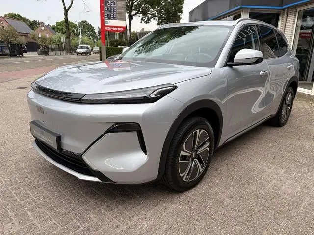 Geely Starray EM-i
