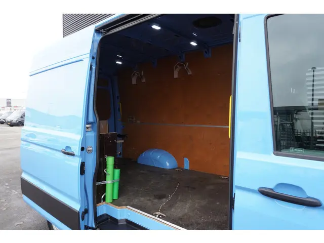 MAN TGE 180pk L3H3/L2H2 3500kg Trekhaak Cruise control Navigatie Camera 2-Zits Parkeersensoren