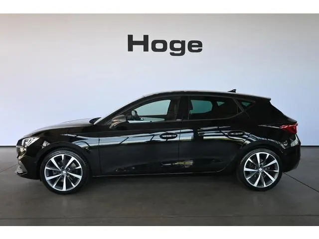 SEAT Leon 1.5 TSI FR Launch Edition Clima Navigatie Carplay Virtual LED Rijklaarprijs! Inruil Mogeli...