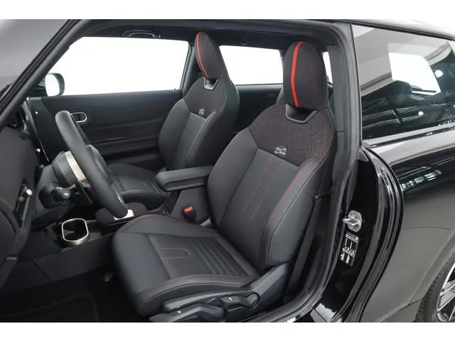 MINI 3-Deurs 1.5 Cooper C John Cooper Works | Pano | HUD | 360cam + PDC | Harman Kardon | 18'' LMV |...