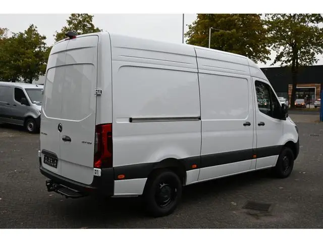 Mercedes-Benz Sprinter 317 CDI L2H2 Pro 3500 KG trekhaak, LED, Geveerde stoel