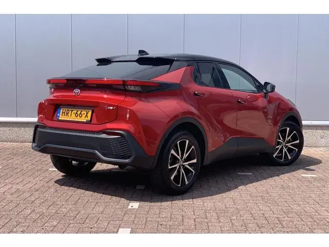 Toyota C-HR 1.8 Hybrid 140 Dynamic | Camera | Apple Carplay | ACC | Dodehoekassistent |