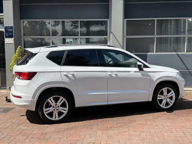 SEAT Ateca 1.5 TSI FR Business Intense Bj 2019 Navi,18inch,Trekhaak,Camera,Clima Hoge zit Dealer ond...