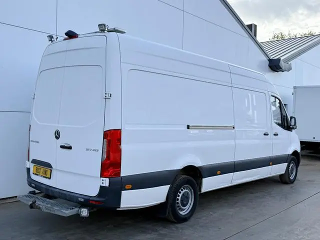 Mercedes-Benz Sprinter 317 1.9 CDI Automaat L3H2 Trekhaak 3.5t Climate Control Cruise Control Carpla...