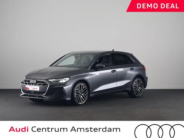Audi A3 Sportback S edition 40 TFSI e 204 pk | Comfortpakket plus |  Lichtpakket plus ambient light...