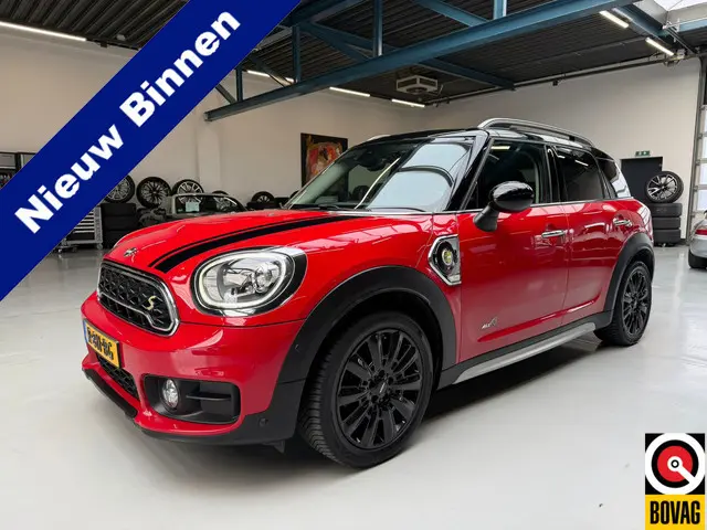 MINI Mini Countryman 1.5 Cooper S E ALL4 Chili Harman Kardon Panoramadak