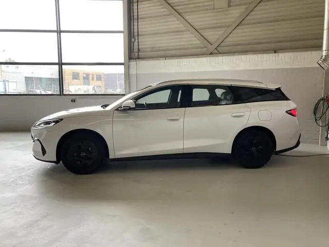 BYD SEAL