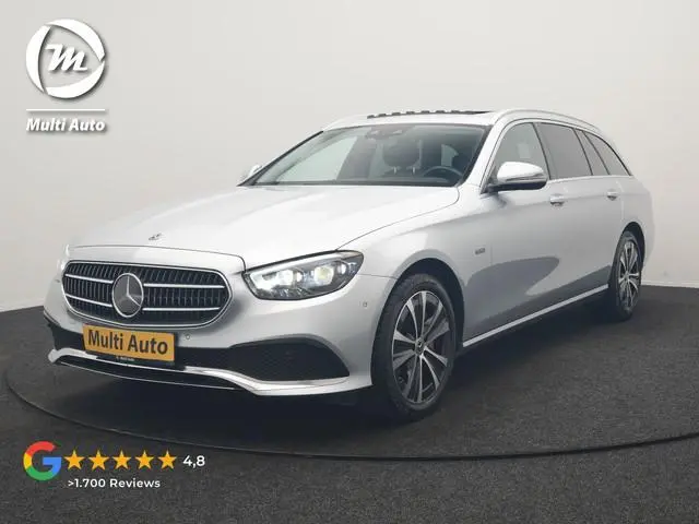 Mercedes-Benz E-klasse Estate 300 e Luxury Line PHEV 320pk Dealer O.H. | SOH 88,7% | Schuif-/kantel...