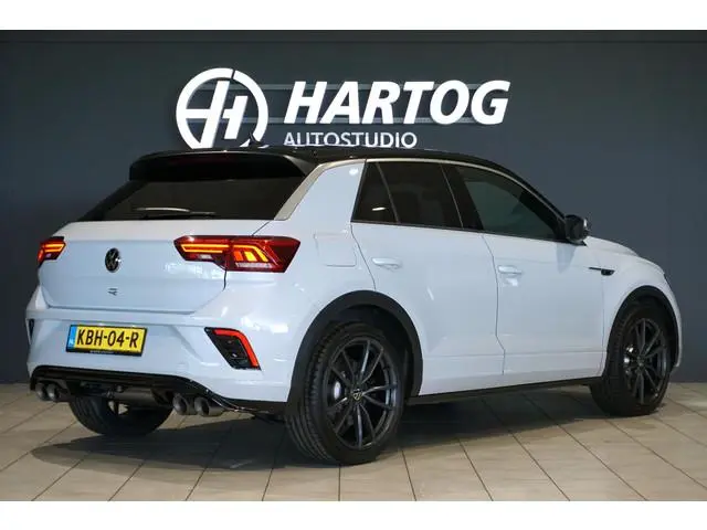 Volkswagen T-Roc 2.0 TSI 4Motion R *dealer onderhouden* + AKRAPOVIC / DCC / CAMERA / BEATS / ACC