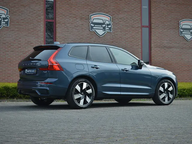 Volvo XC60 T6 Recharge AWD | Luchtvering | Trekhaak