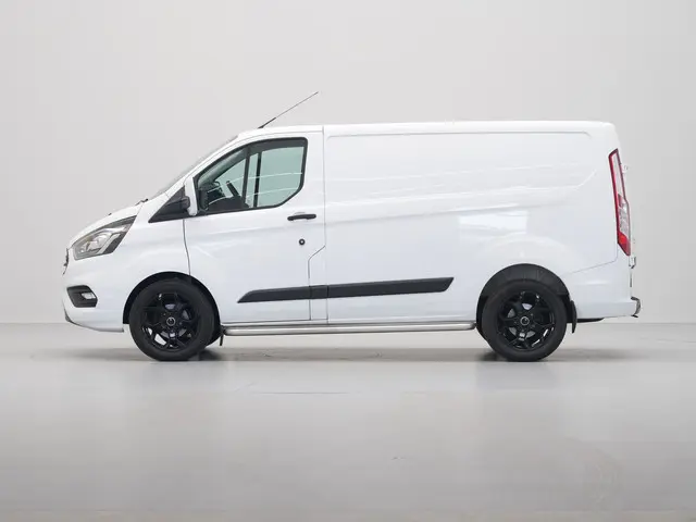 Ford Transit Custom L1H1 2.0TDCI 105pk Trend / Airco / PDC / Cruise / Side Bars / LM-velgen