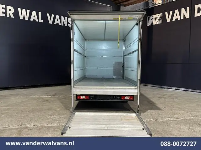 Ford Transit 2.0 TDCI 131pk Bakwagen Laadklep Zijdeur Euro6 Airco | Navigatie | Camera | Apple Carpl...