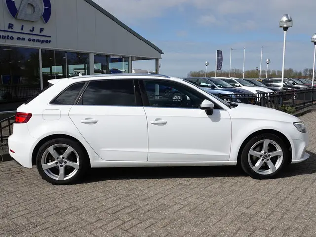 Audi A3 Sportback 1.0 TFSI Sport 115PK NAVI | CRUISE | LMV | PDC
