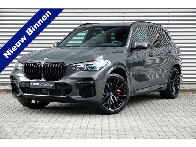 BMW X5 xDrive45e High Executive | M-Sport | Panodak | Achteras Besturing | Laser | HUD |