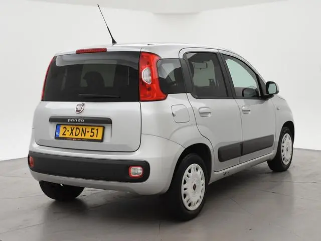 Fiat Panda 0.9 TWINAIR LOUNGE + AIRCO | LEDER STUUR | PRIVACY GLASS | ORIG. NL