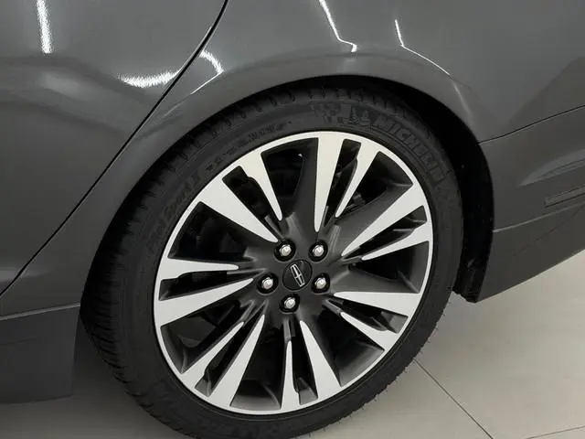 Lincoln MKZ