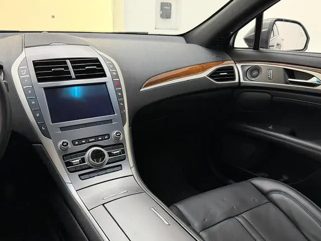 Lincoln MKZ