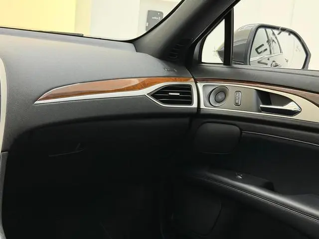 Lincoln MKZ
