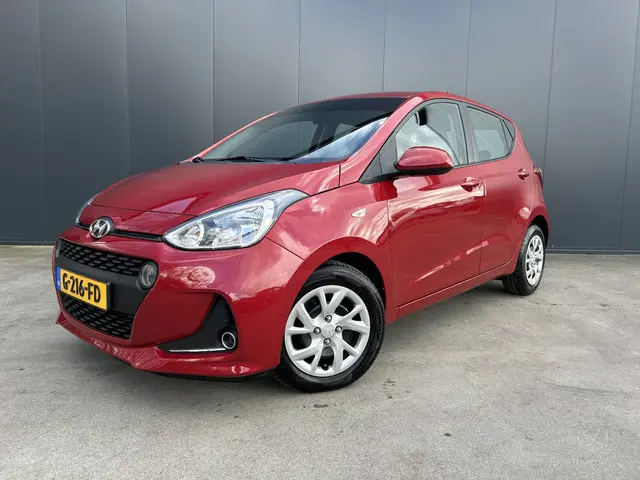 Hyundai i10 1.0i Comfort AIRCO CRUISE NAVI CARPLAY NL AUTO