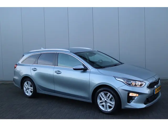 Kia Ceed Sportswagon 1.4 T-GDi 140PK Automaat DynamicPlusLine Carplay-android/Camera/Winter-pack/Key...