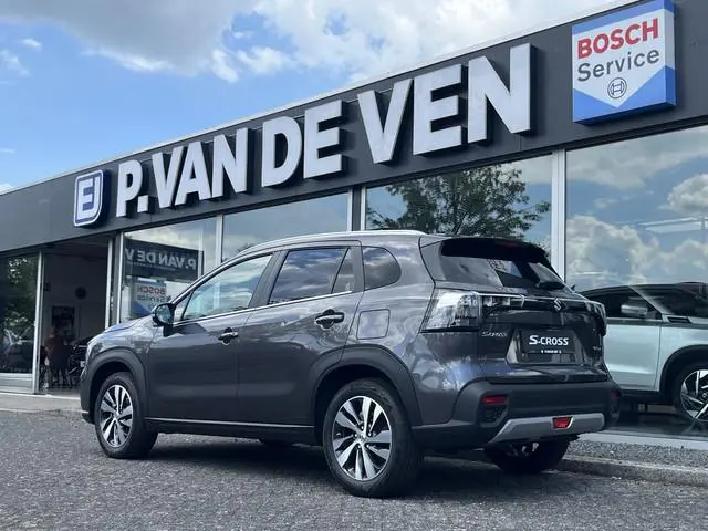Suzuki S-Cross