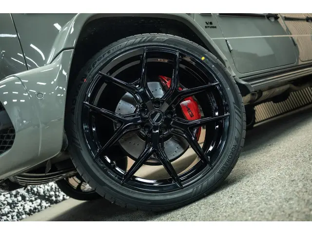 Mercedes-Benz G-klasse G63 AMG CLASSIC GREY, AKRA, VOSSEN HF5 23''!