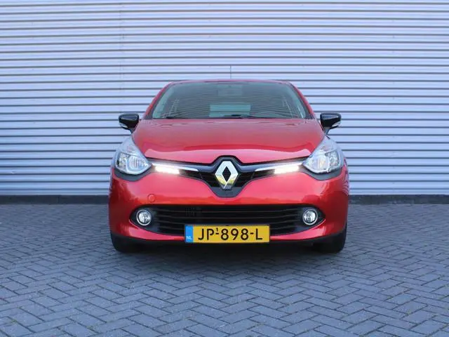 Renault Clio 0.9 TCe Eco2 Limited | Trekhaak | Navi | Airco | PDC | 16" LM | Bluetooth | All seasons...