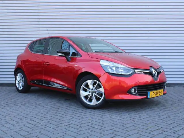 Renault Clio 0.9 TCe Eco2 Limited | Trekhaak | Navi | Airco | PDC | 16" LM | Bluetooth | All seasons...