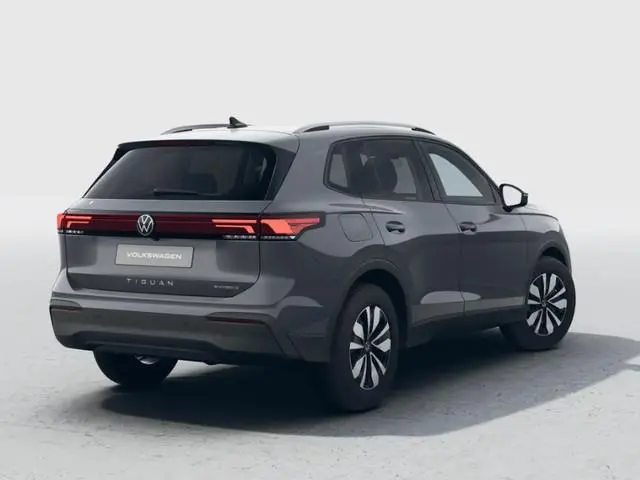 Volkswagen Tiguan Limited Edition 1.5 eHybrid 204 PK 6 versn. DSG · Design Pakket Dark · Trekhaak in...