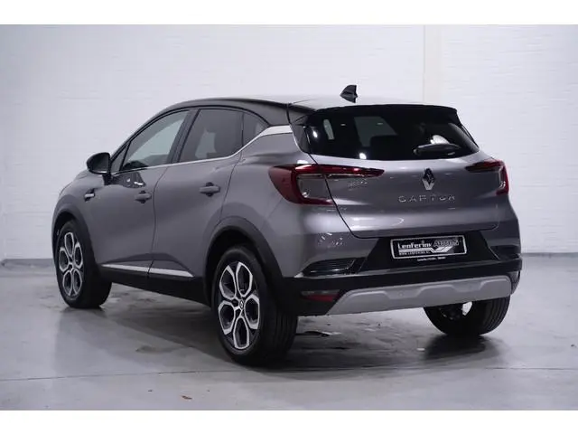 Renault Captur 1.3 mild hybrid 160 iconic Navi Stoelverwarming Camera PDC v+a DAB Parkeerhulp 18"-in...
