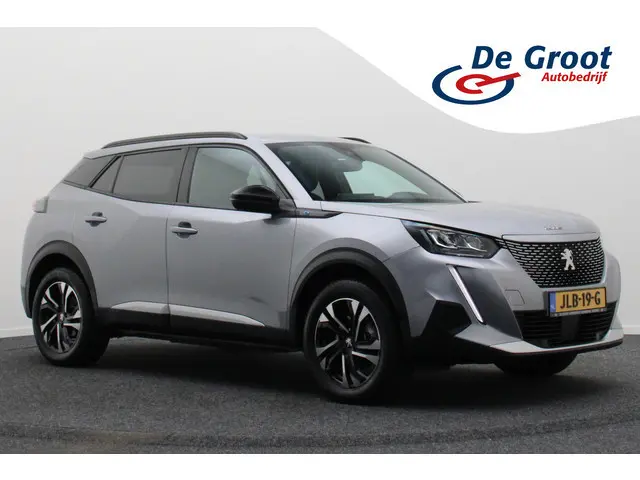 Peugeot e-2008 EV Allure 50 kWh Virtual Cockpit, Cruise, Camera, Apple Carplay, Stoelverwarming, 17'...