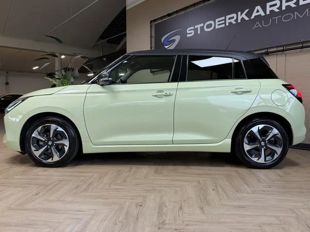 Suzuki Swift 1.2 Style Smart Hybrid | Navi | 16" | ACC | Dodehoek | Carplay | Camera |