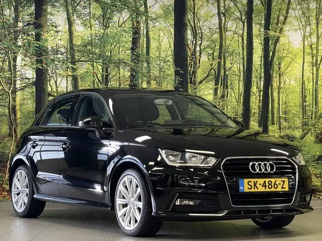 Audi A1 Sportback 1.0 TFSI Adrenalin | Bluetooth | Airconditioning | Cruise Control | Navigatie |