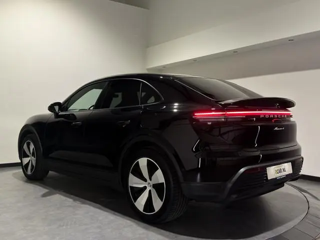 Porsche Macan 4 100 kWh | Panoramadak | Bose audio | Luxe Leder
