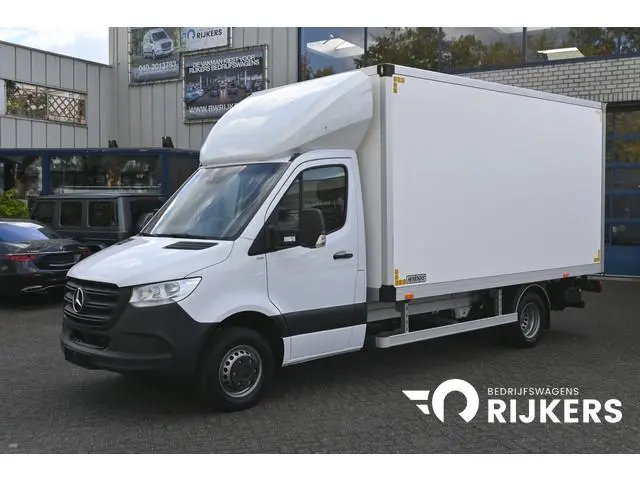 Mercedes-Benz Sprinter 519 CDI 3.0 V6 Bakwagen met klep Laadklep, Geveerde stoel