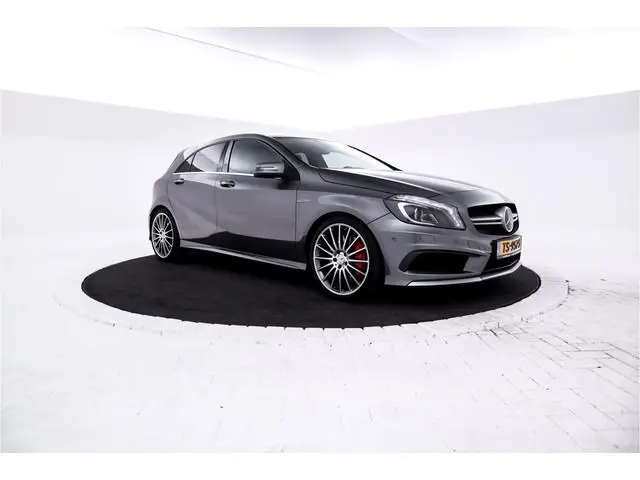 Mercedes-Benz A-klasse AMG 45 4MATIC - Camera, Harman/Kardon, Navigatie,